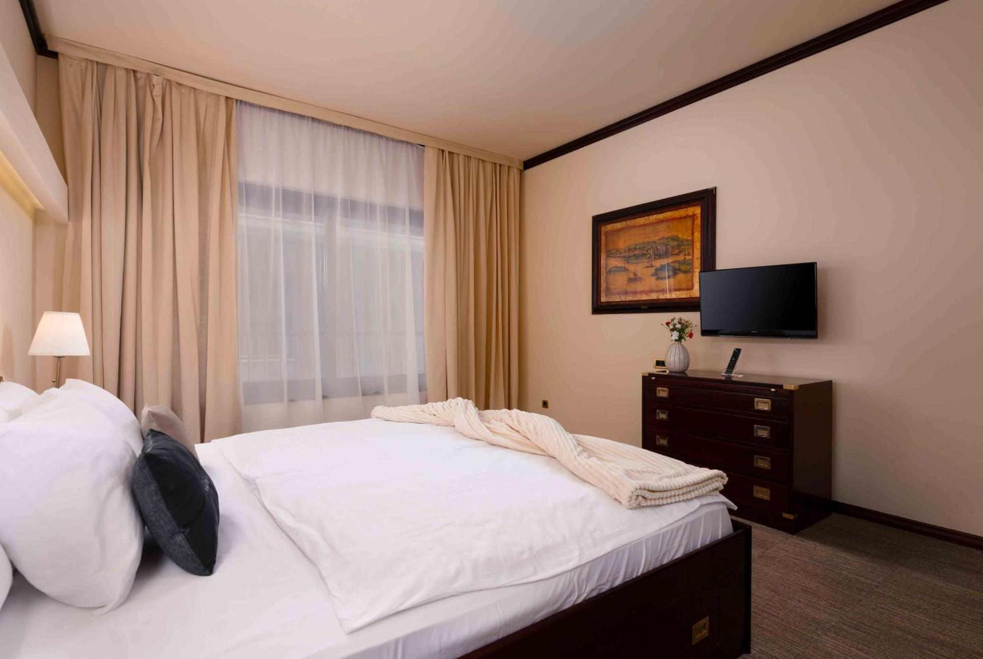 Boutique Hotel Nautica - Spa & Wellness, Free Parking, Pet Friendly Новиград Екстериор снимка