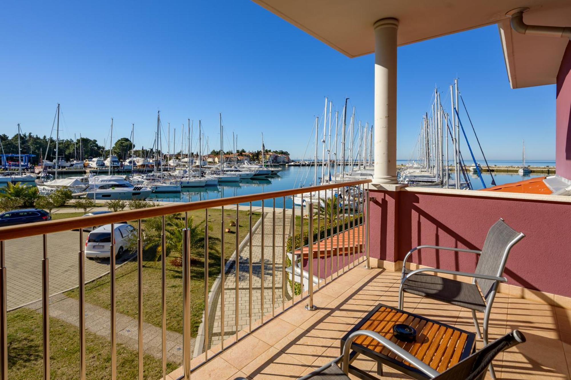Boutique Hotel Nautica - Spa & Wellness, Free Parking, Pet Friendly Новиград Екстериор снимка