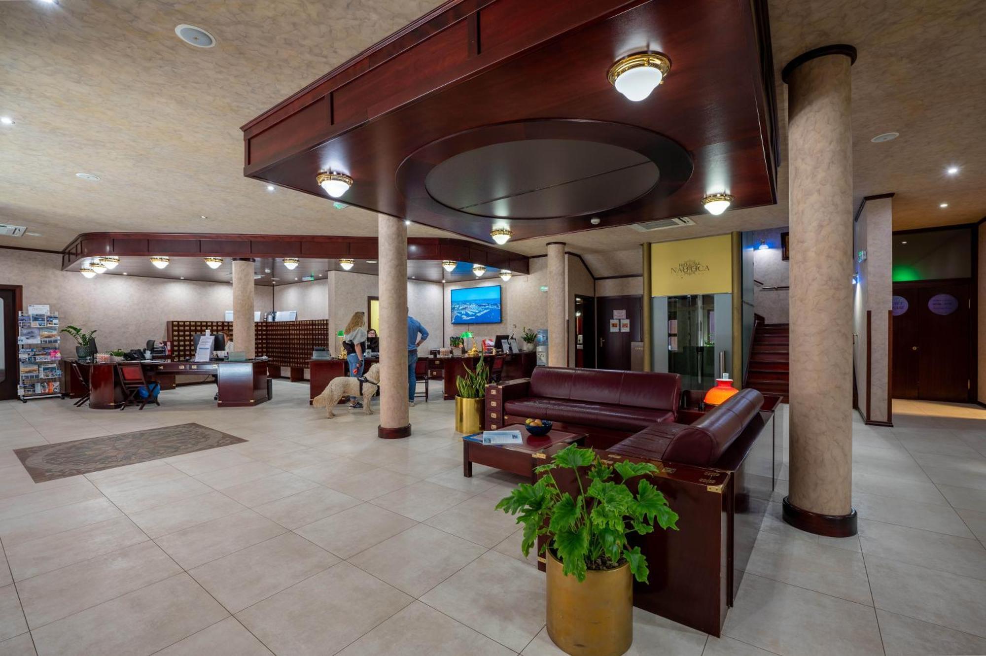 Boutique Hotel Nautica - Spa & Wellness, Free Parking, Pet Friendly Новиград Екстериор снимка