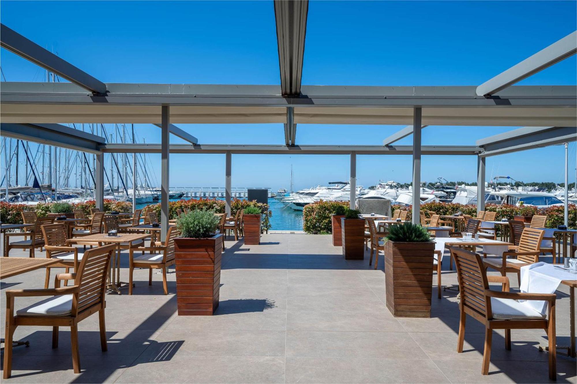 Boutique Hotel Nautica - Spa & Wellness, Free Parking, Pet Friendly Новиград Екстериор снимка