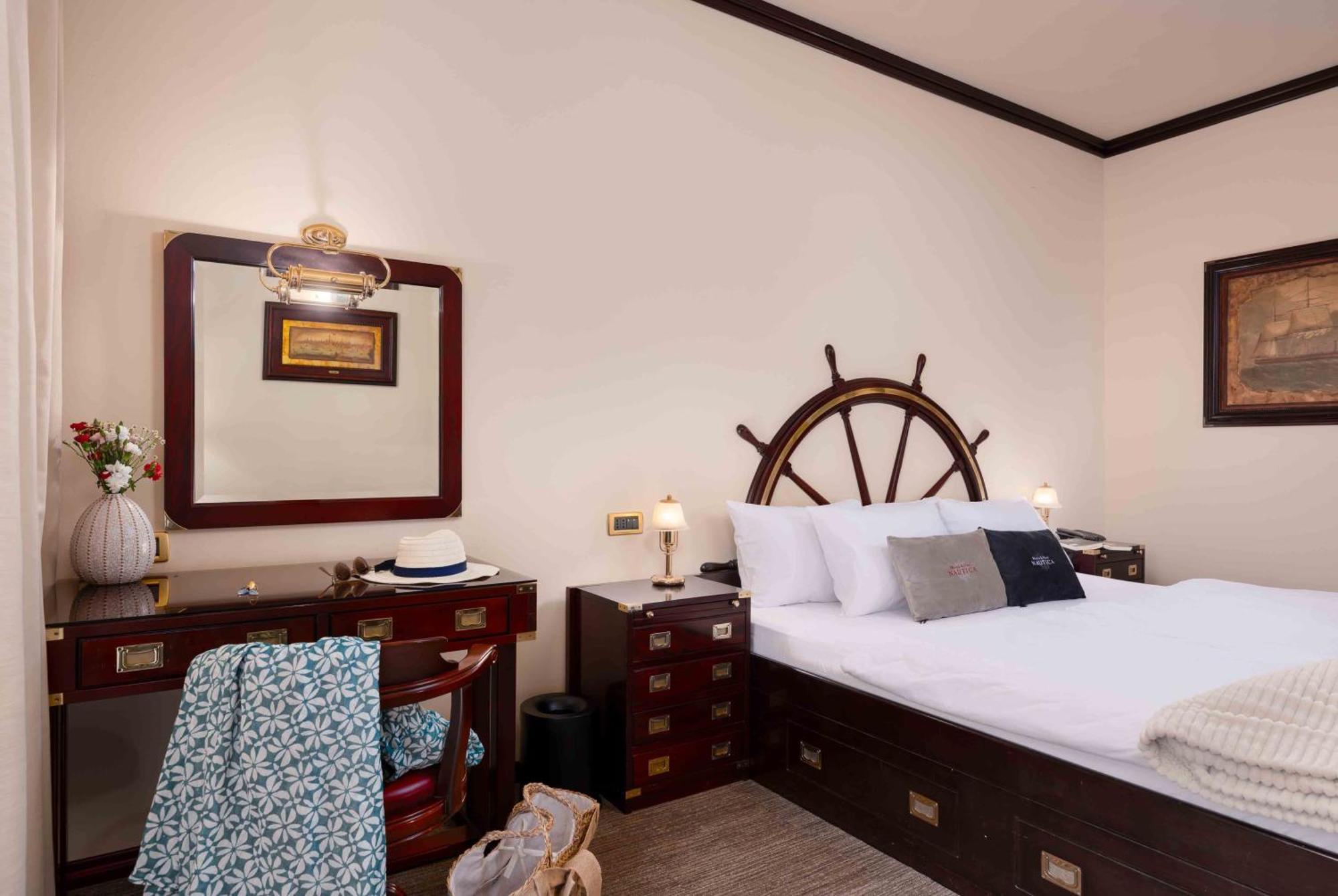 Boutique Hotel Nautica - Spa & Wellness, Free Parking, Pet Friendly Новиград Стая снимка