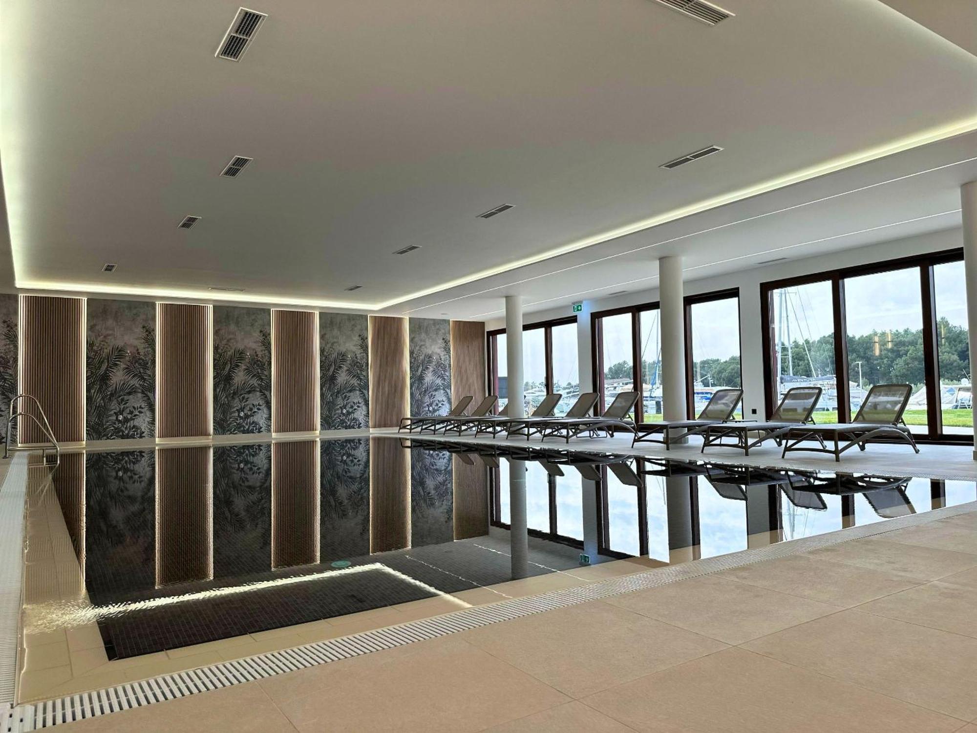 Boutique Hotel Nautica - Spa & Wellness, Free Parking, Pet Friendly Новиград Екстериор снимка